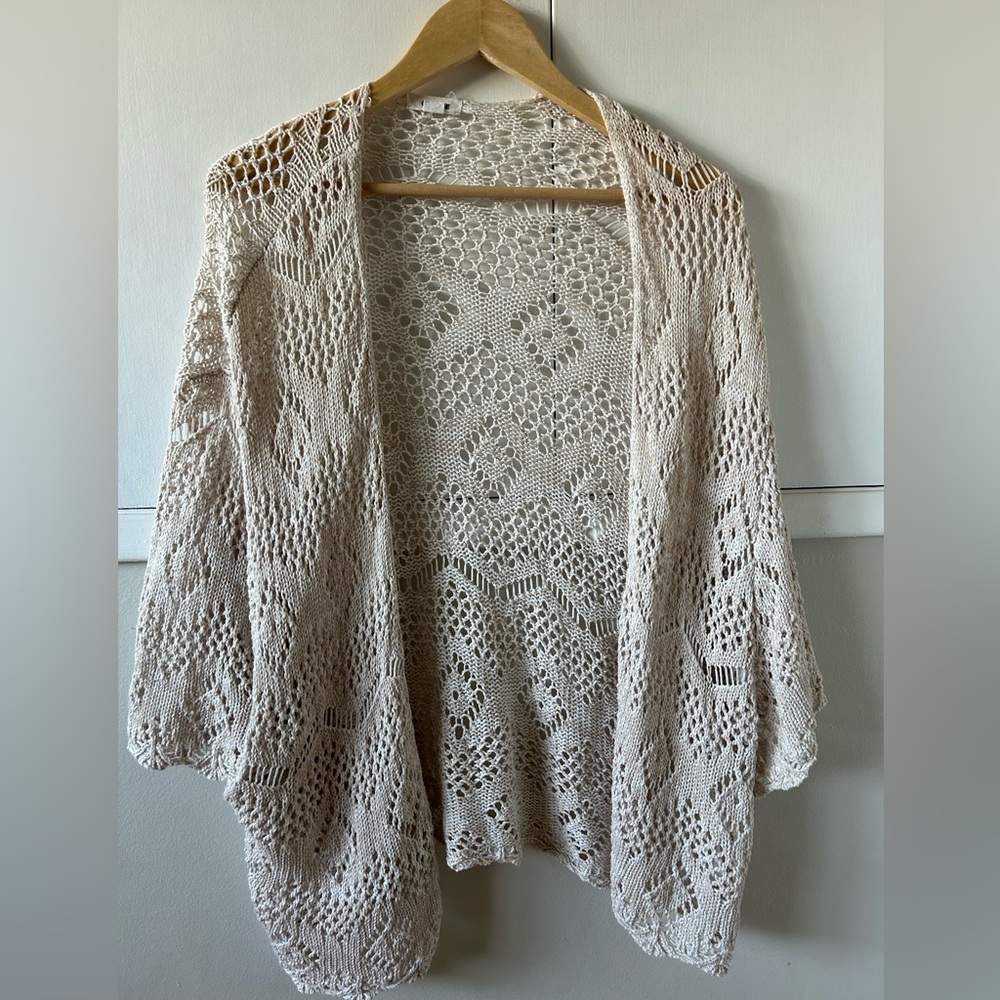 Cream Boxy 3/4 Sleeve open Cardi by Garage